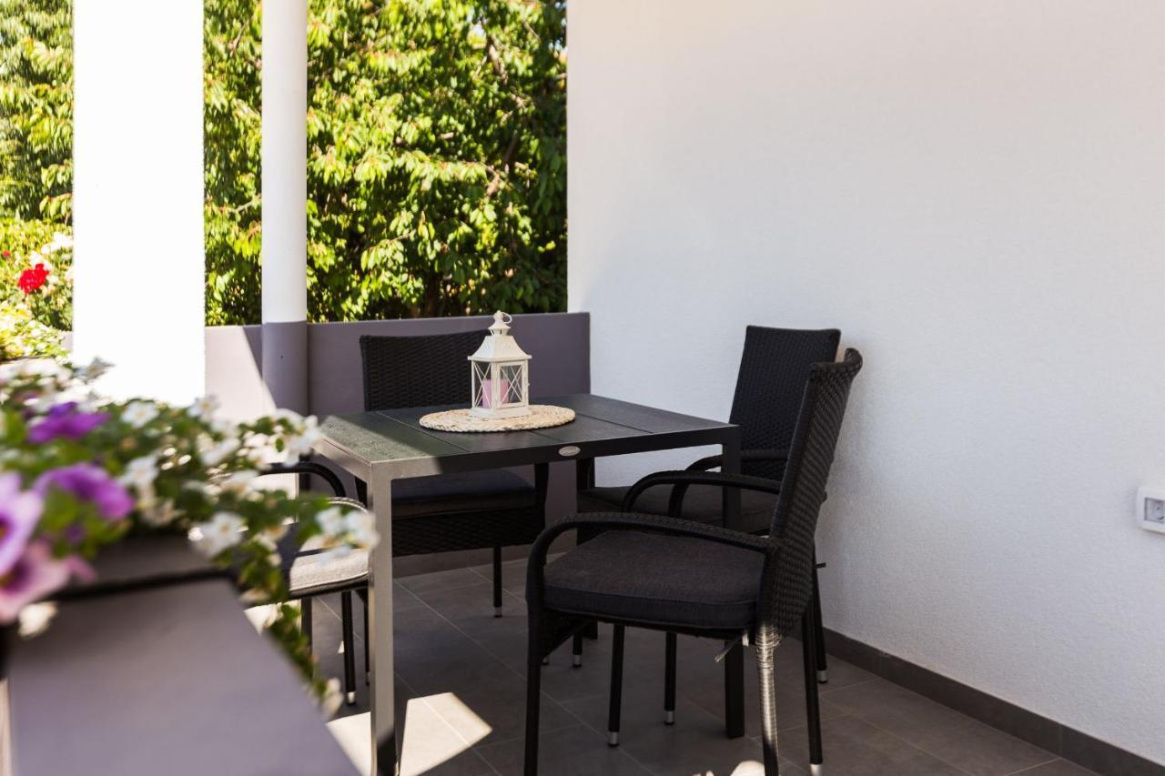 Petra Modern Apartment With Free Parking And Bbq Zadar Exterior photo