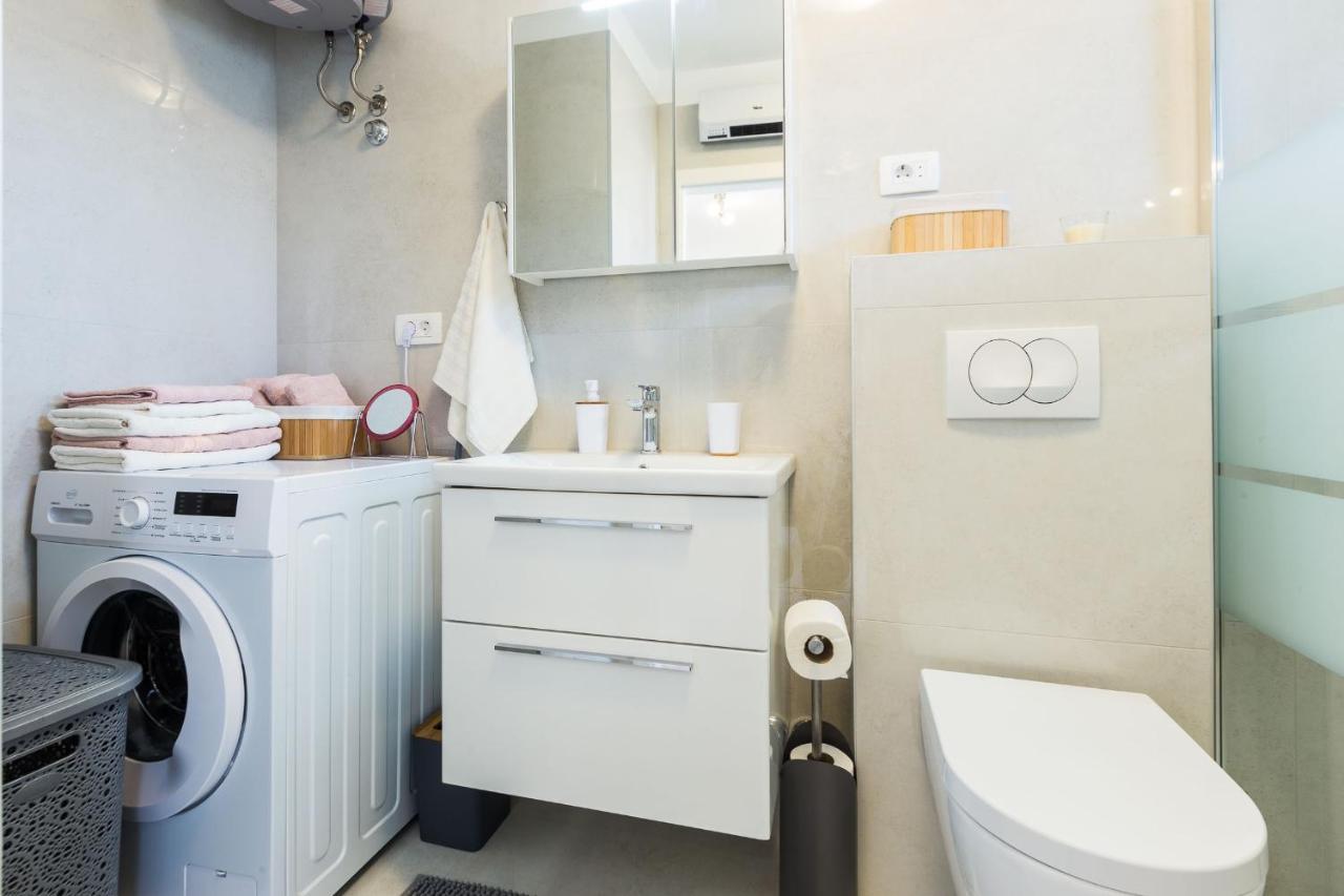 Petra Modern Apartment With Free Parking And Bbq Zadar Exterior photo